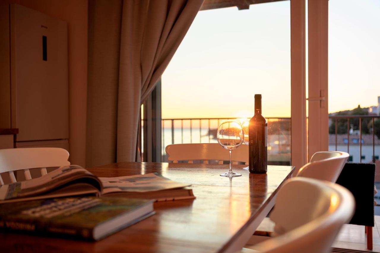 D_View Apartment Hvar Town Bagian luar foto